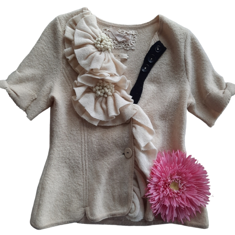 Anthropologie Archival Collection cream ivory flowers black bow peplum s…
